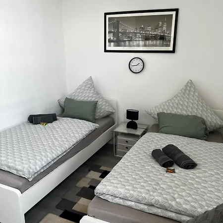 Am Weissen Ross 아파트